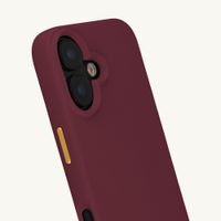 Selencia Rivièra MagSafe Backcover met afneembare haakjes Apple iPhone 16 - Bold Burgundy