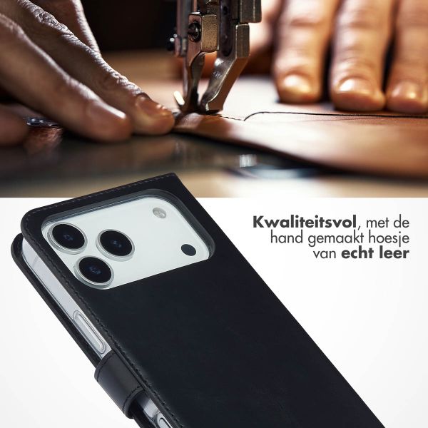 Selencia Echt Leren Bookcase Apple iPhone 17 Pro Max - Zwart