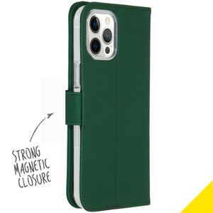 Accezz Wallet Softcase Bookcase iPhone 12 Pro Max - Groen