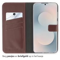 Selencia Echt Leren Bookcase Samsung Galaxy S25 FE - Donkerbruin