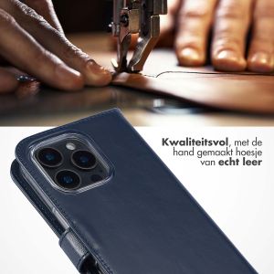 Selencia Echt Lederen Bookcase iPhone 16 Pro Max - Blauw