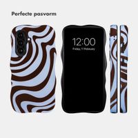 Selencia Vivid Wavy Backcover met MagSafe Samsung Galaxy A37 (5G) - Dream Swirl Chocolate
