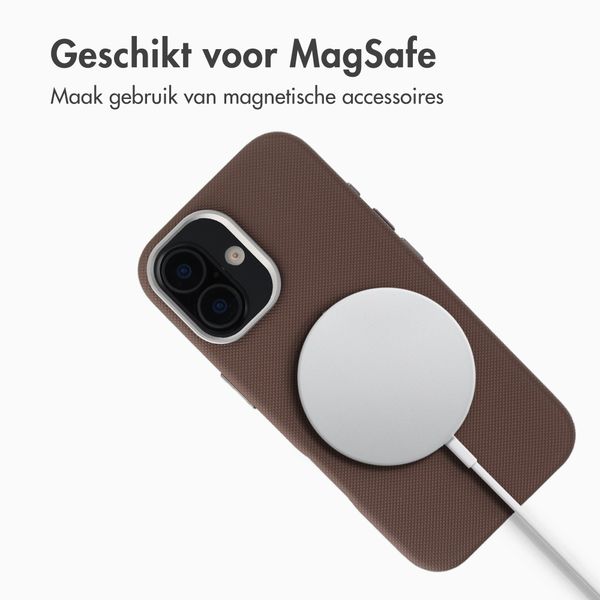 Accezz Mesh Backcover met MagSafe Apple iPhone 16 - Bruin