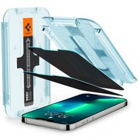 Spigen GLAStR Privacy Screenprotector + Applicator Apple iPhone 13 / 13 Pro
