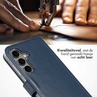 Selencia Echt Leren Bookcase Samsung Galaxy S25 - Blauw