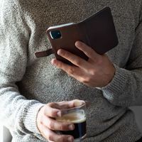 Selencia Echt Leren Bookcase Apple iPhone 12 Mini - Bruin
