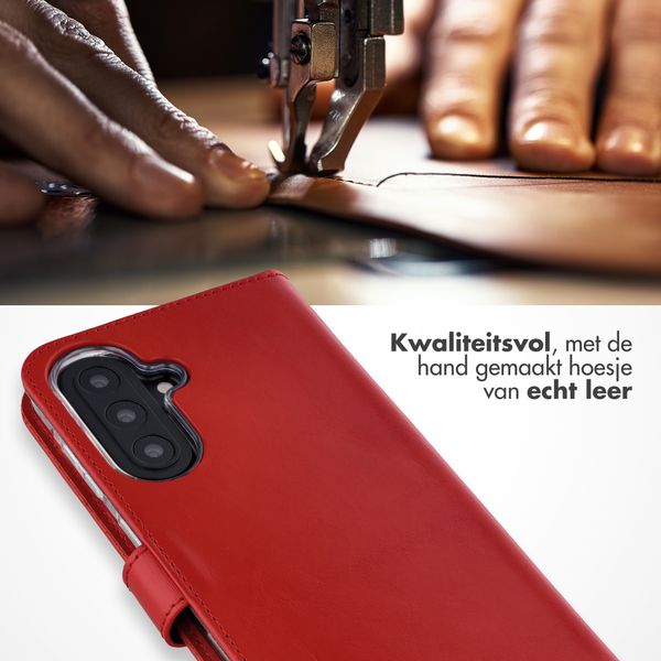 Selencia Echt Leren Bookcase Samsung Galaxy A57 (5G) - Rood