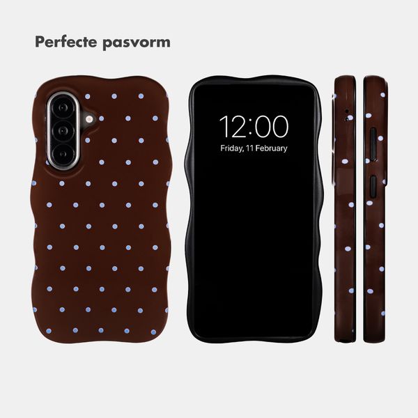 Selencia Vivid Wavy Backcover met MagSafe Samsung Galaxy A57 (5G) - Happy Dots Chocolate