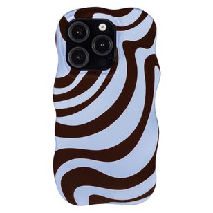 Selencia Vivid Wavy Backcover met MagSafe Apple iPhone 15 Pro - Dream Swirl Chocolate