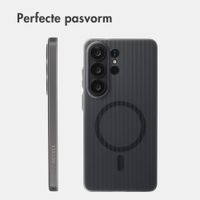 Accezz Lite Backcover met MagSafe | Fluted | Samsung Galaxy S26 Ultra - Smokey Matte