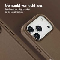 Accezz MagSafe Leather Backcover Apple iPhone 17 Pro - Coffee