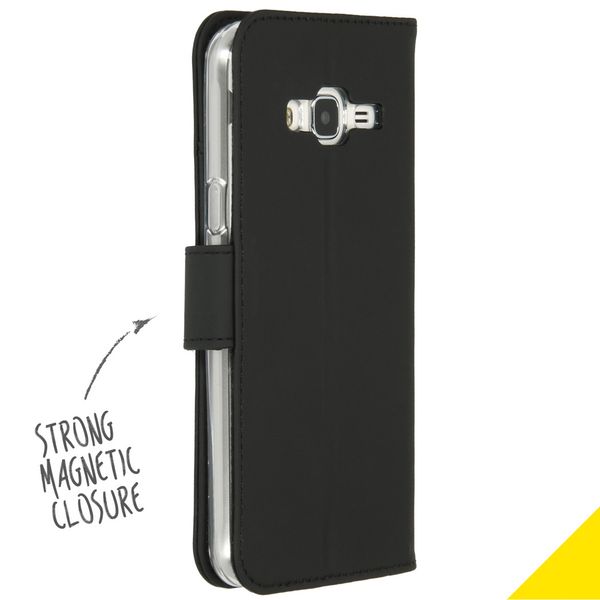Accezz Wallet Softcase Bookcase Samsung Galaxy J3 / J3 (2016) - Zwart