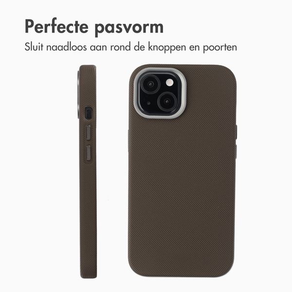 Accezz Mesh Backcover met MagSafe Apple iPhone 15 - Bruin