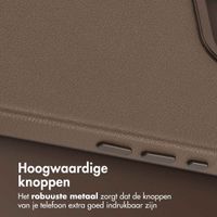 Accezz MagSafe Leather Backcover Apple iPhone 16e - Coffee