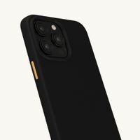 Selencia Rivièra MagSafe Backcover met afneembare haakjes Apple iPhone 13 Pro - Velvet Black