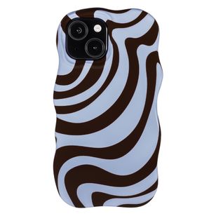 Selencia Vivid Wavy Backcover met MagSafe Apple iPhone 15 - Dream Swirl Chocolate
