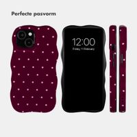 Selencia Vivid Wavy Backcover met MagSafe Apple iPhone 15 - Happy Dots Burgundy